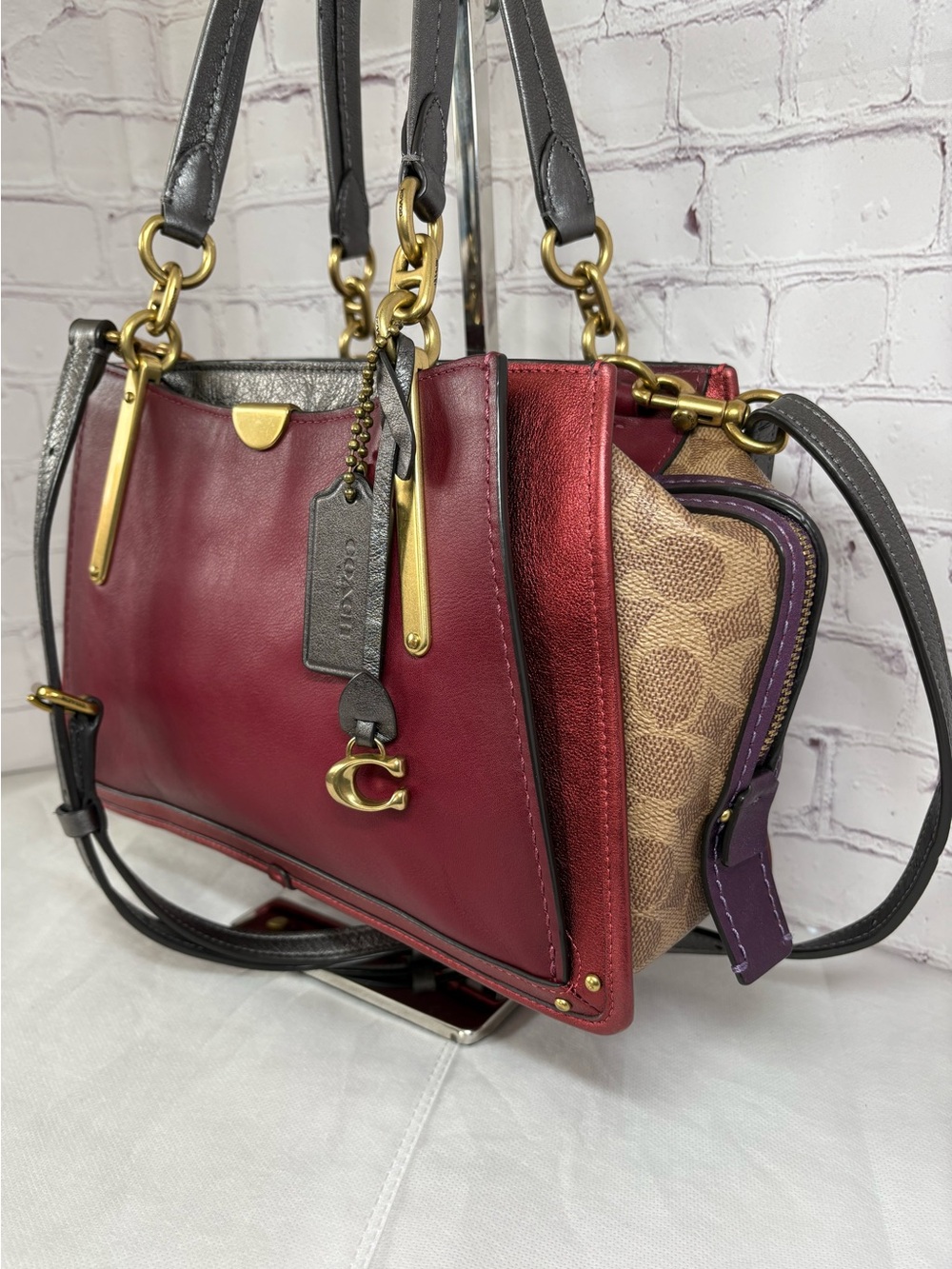 LOWST Coach Dreamer 27 “Endless Possibilities of NYC” Leather Crossbody Handbag - Picture 3 of 16